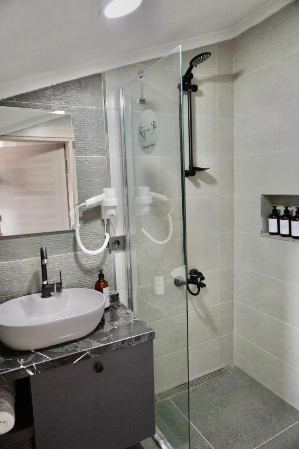 Reynabe Boutique Hotel Дикили Экстерьер фото